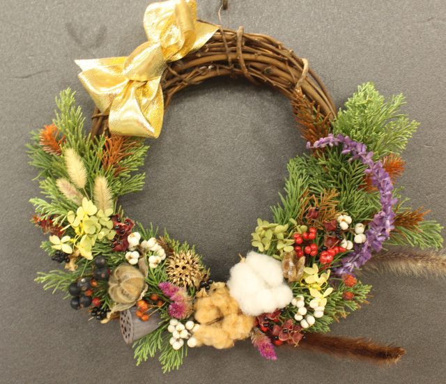 クリスマスリース作り｜イベント情報｜草津市立 水生植物公園みずの森