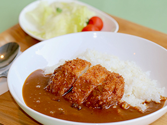 カツカレーの写真