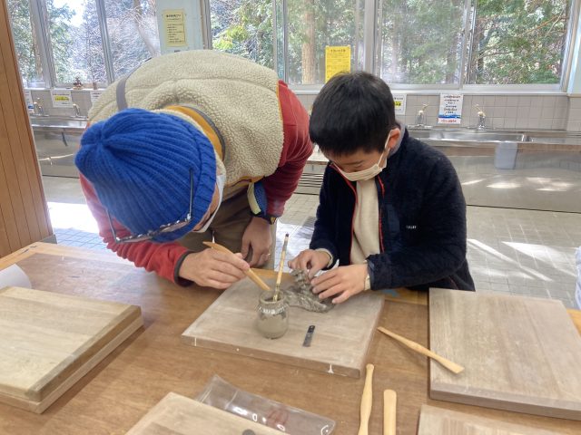 家庭の日応援プロジェクト1月・2月～陶器作り体験～